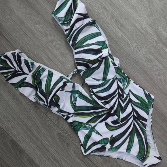 Palm Leaf Ruffle Low Back One Piece Swimsuit - Picture 5 of 6